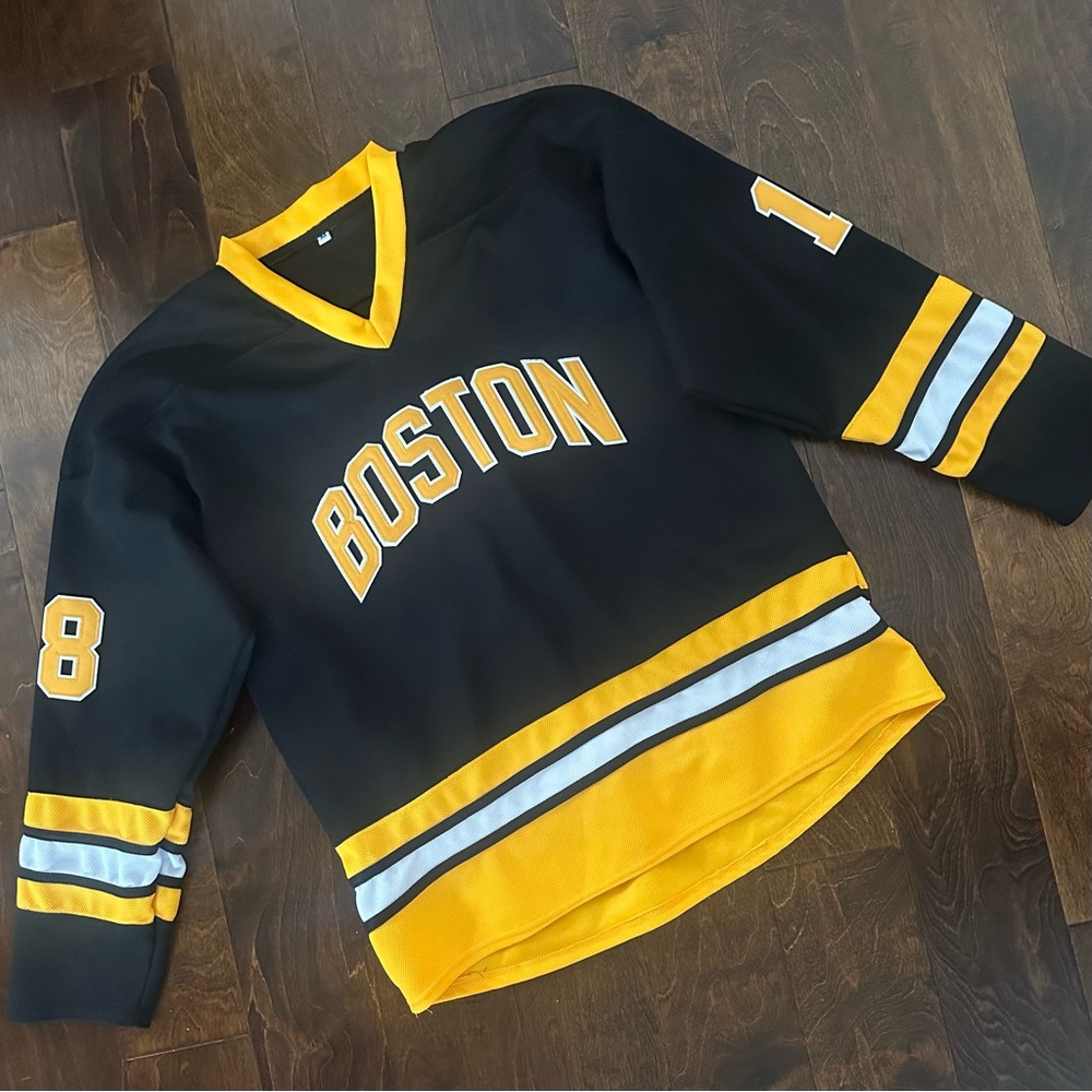 NEW Happy Gilmore Boston Black and Yellow Hockey Golf Jersey - Picture 5 of 14